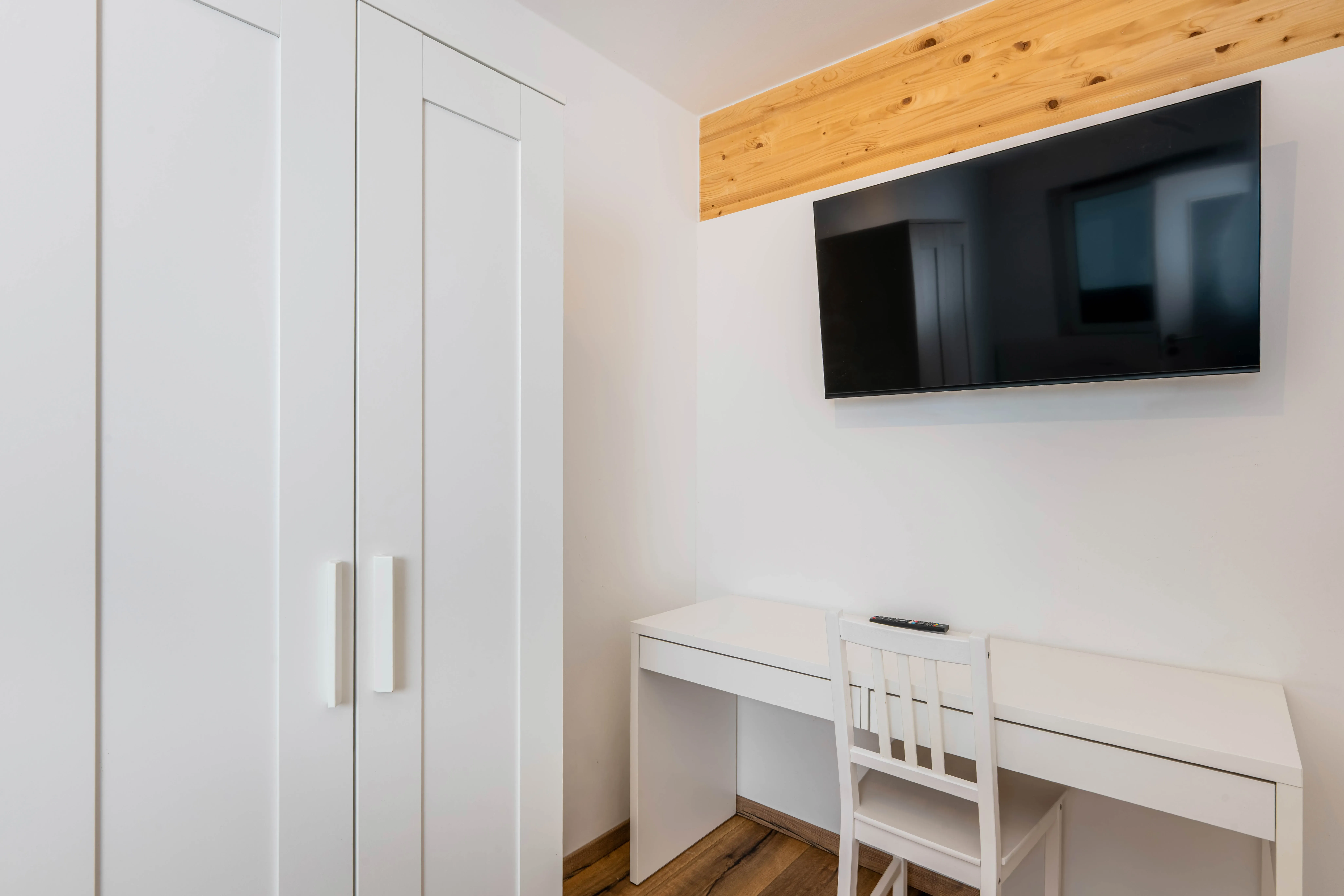 Helles und modernes Zimmer günstig mieten in Ergolding bei Landshut